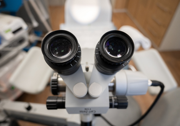 An image of the colposcopy machine in place at The London Clinic