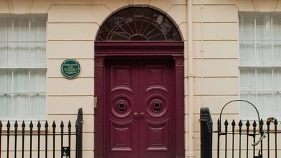 An image of the Rapid Diagnostic Centre entry to the building. Harley Street, London